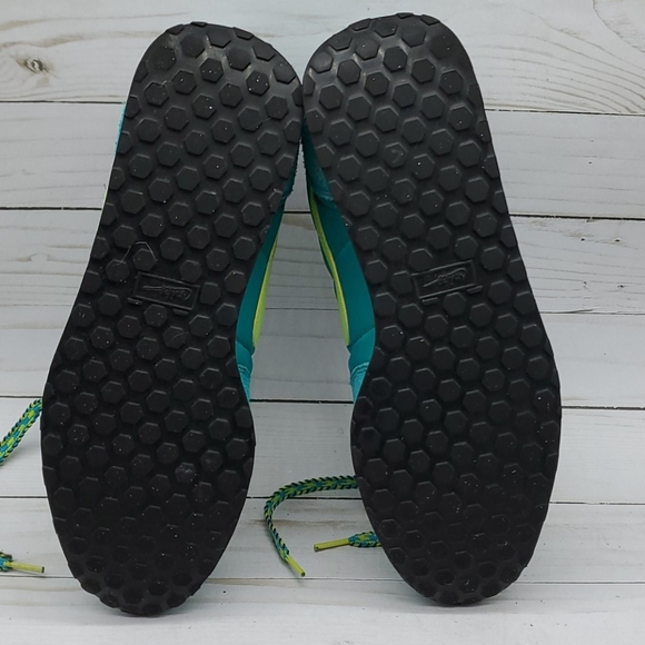 NIKE GENICO WOMEN SHOES - Picture 7 of 8